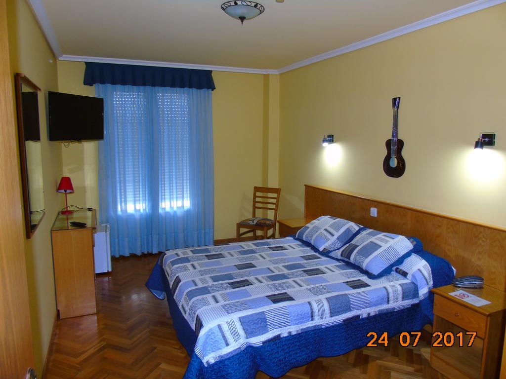 Hotel San Juan Revilla De Camargo Cameră foto